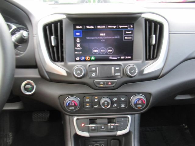 Used 2023 GMC Terrain SLT w/ Tech Package FWD image 27