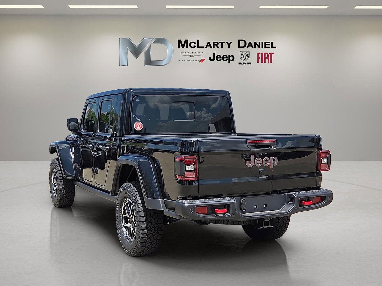 New 2025 Jeep Gladiator Rubicon image 4