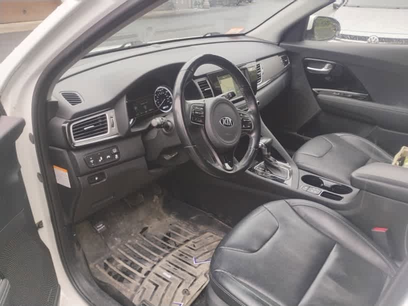 Used 2019 Kia Niro EX w/ EX Premium Package FWD image 8