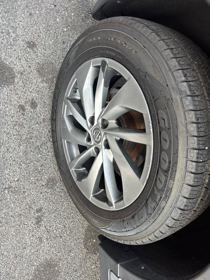 Used 2015 Nissan Rogue SL image 30