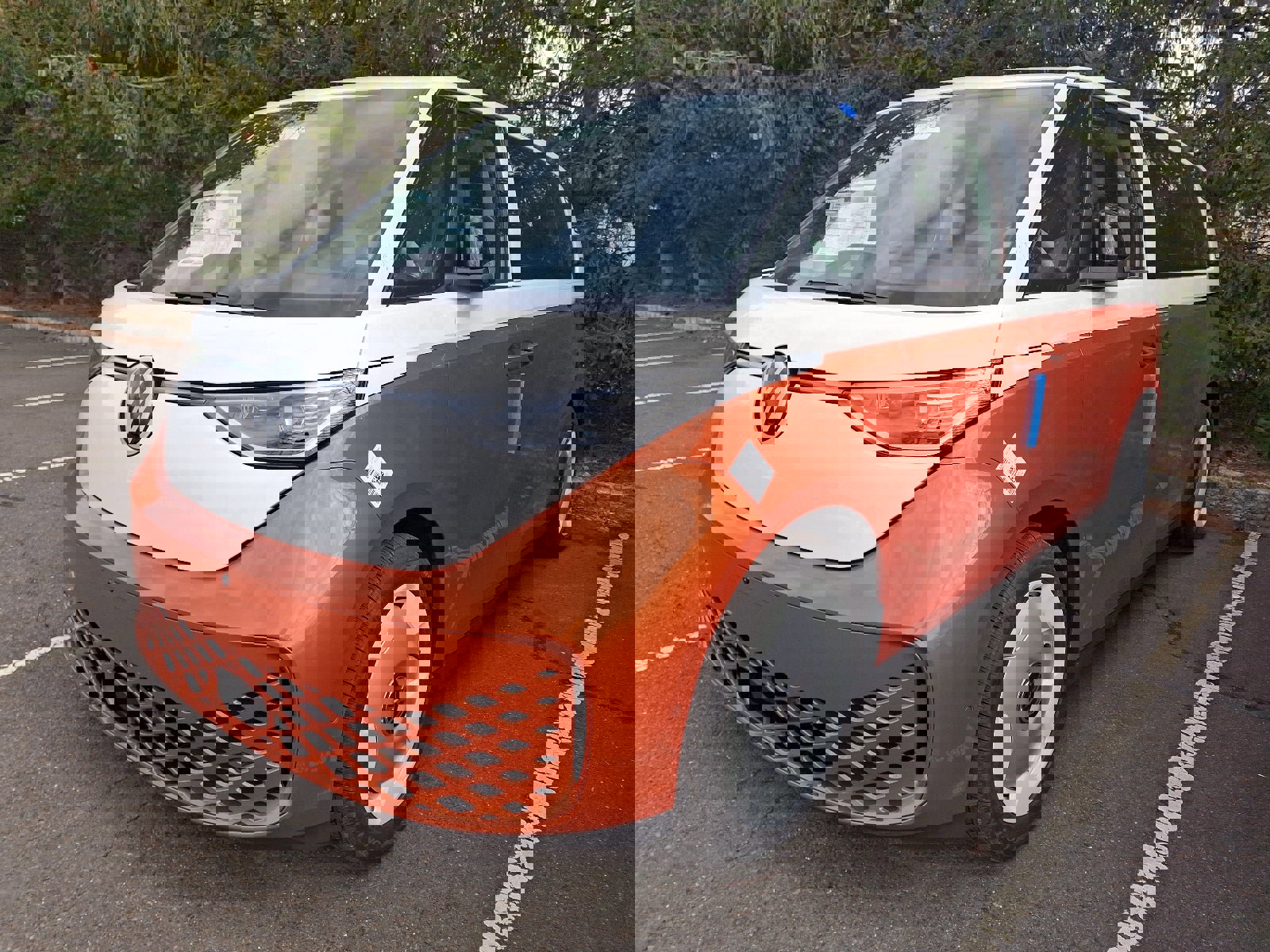 New 2025 Volkswagen ID. Buzz 1st Edition image 3