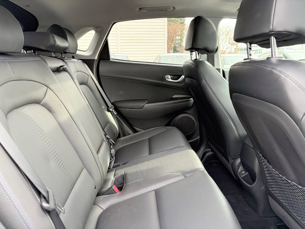 Used 2023 Hyundai Kona Limited image 23