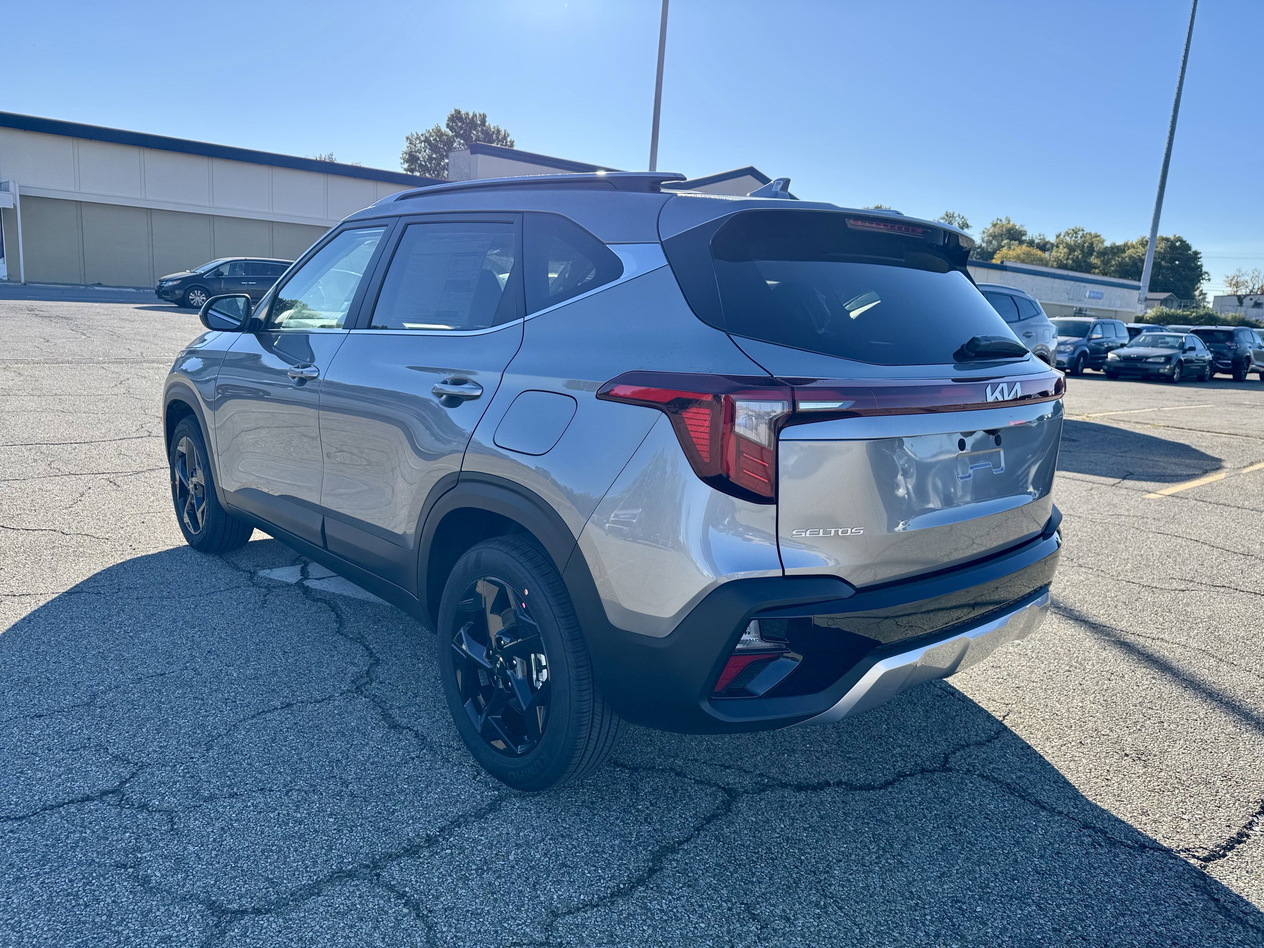 New 2026 Kia Seltos EX image 5