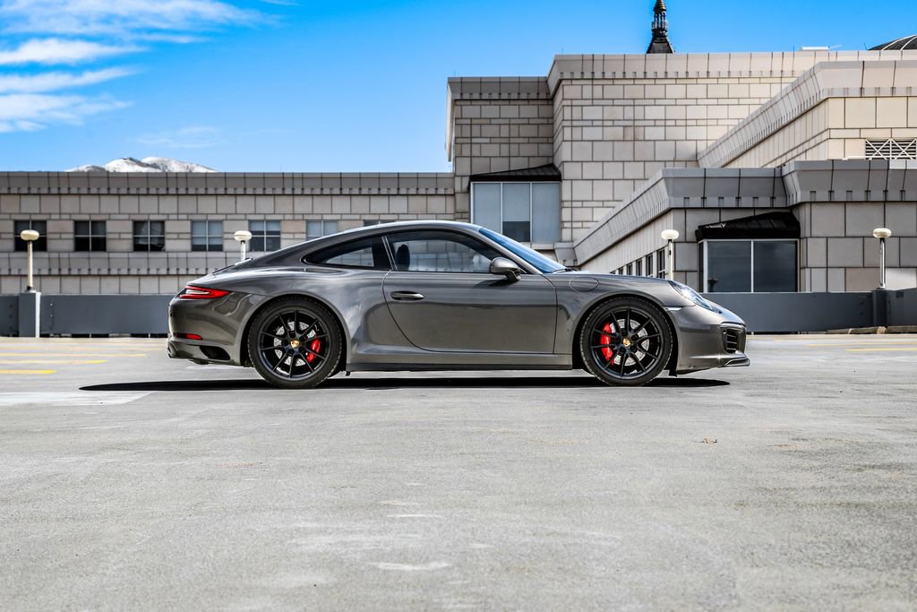 Used 2017 Porsche 911 Carrera 4S image 11