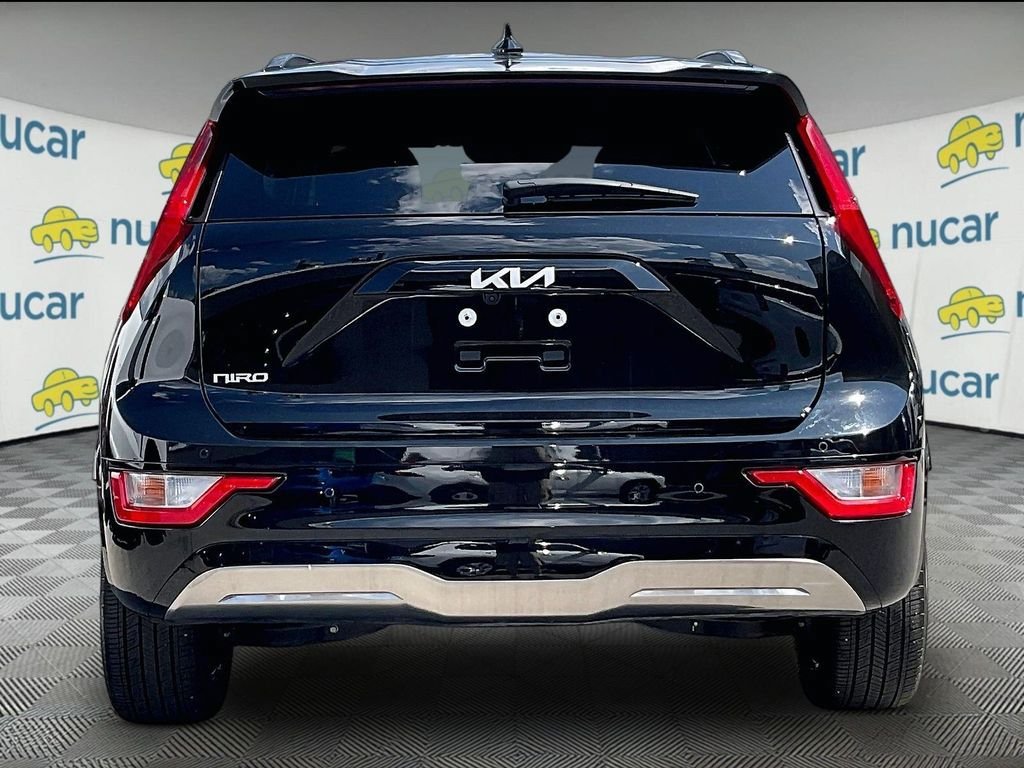 Used 2025 Kia Niro Wind w/ Wind Preserve Package FWD image 5