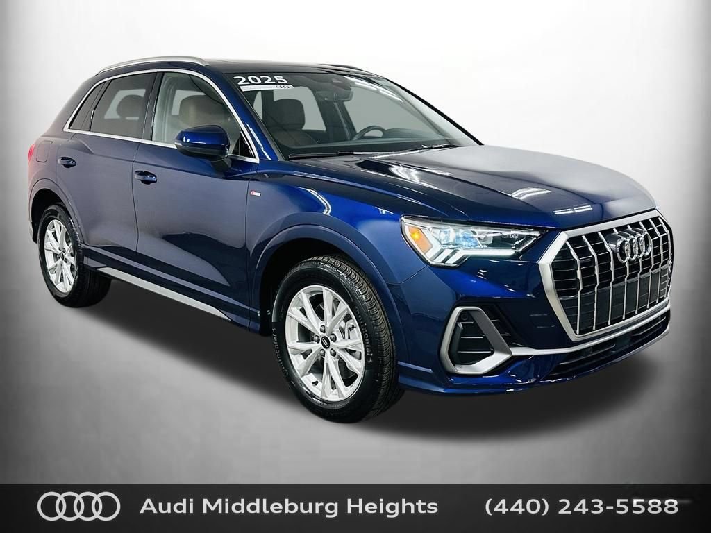 Certified 2025 Audi Q3 2.0T Premium Plus w/ Premium Plus Package