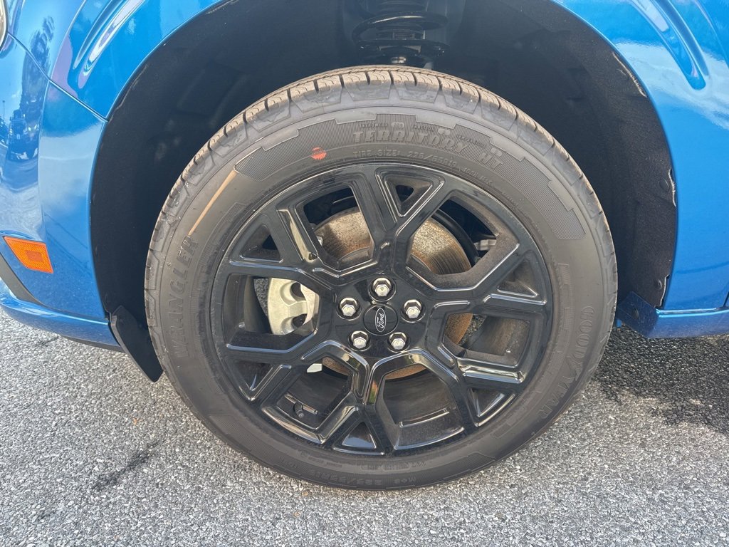 New 2025 Ford Maverick Lobo image 10