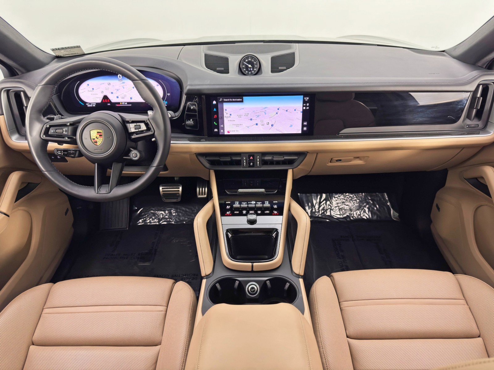 Used 2024 Porsche Cayenne S image 13
