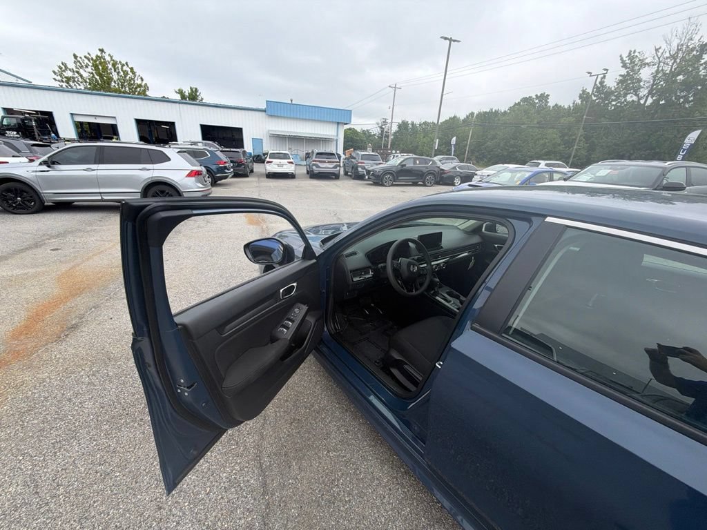 Used 2026 Honda Civic LX image 11