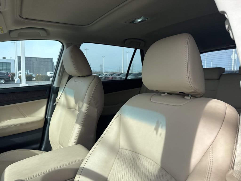 Used 2019 Subaru Outback 2.5i Limited w/ Popular Package #2 image 12