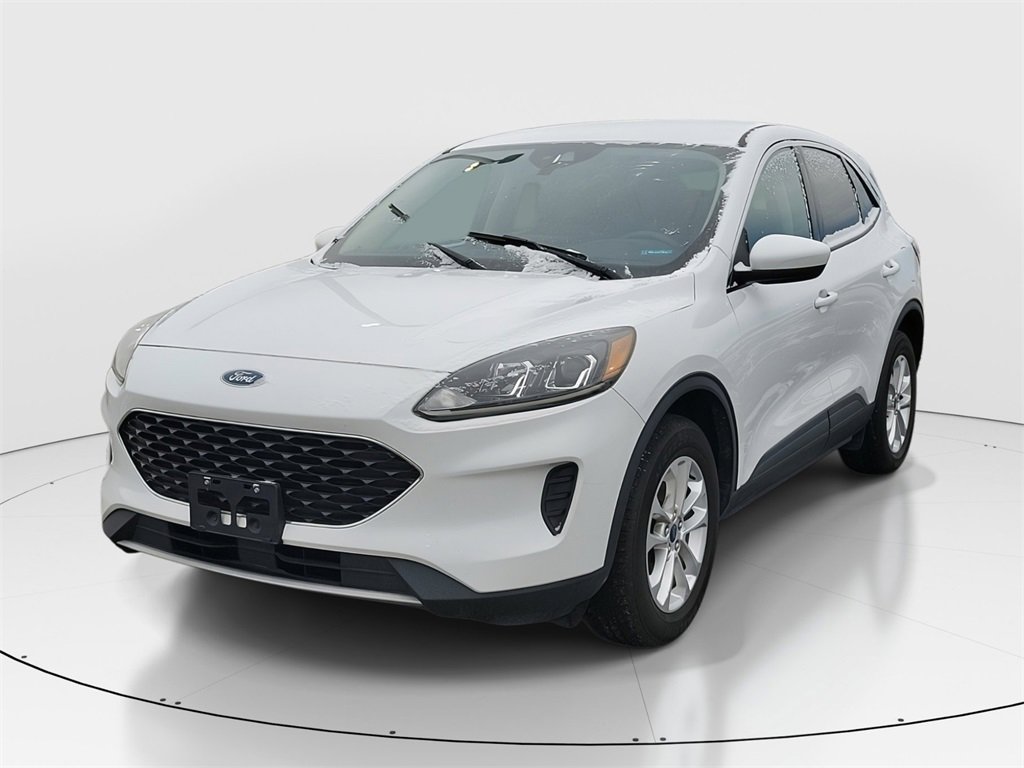 Used 2020 Ford Escape SE image 2