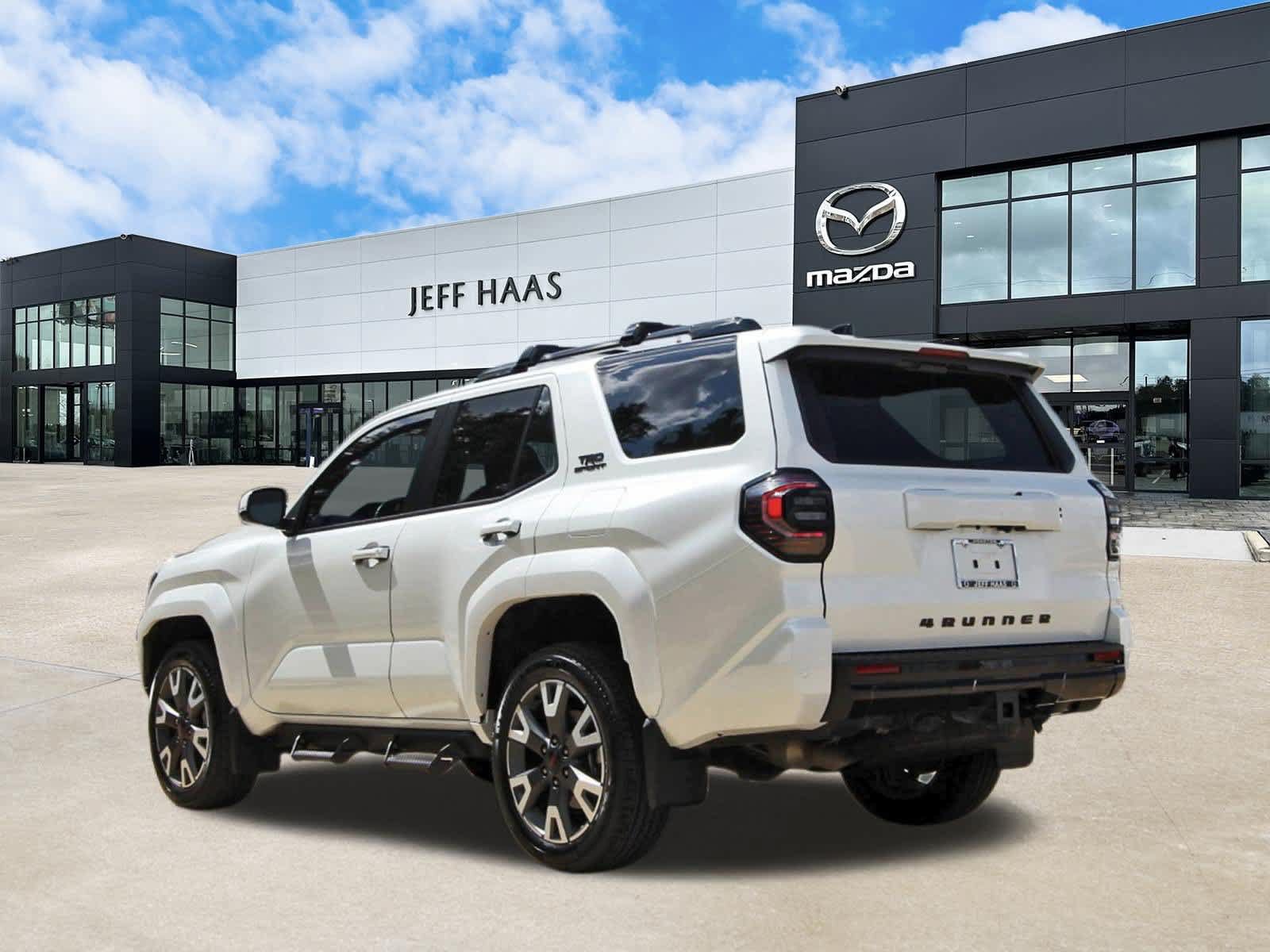 Used 2025 Toyota 4Runner TRD Sport AWD/4WD image 2