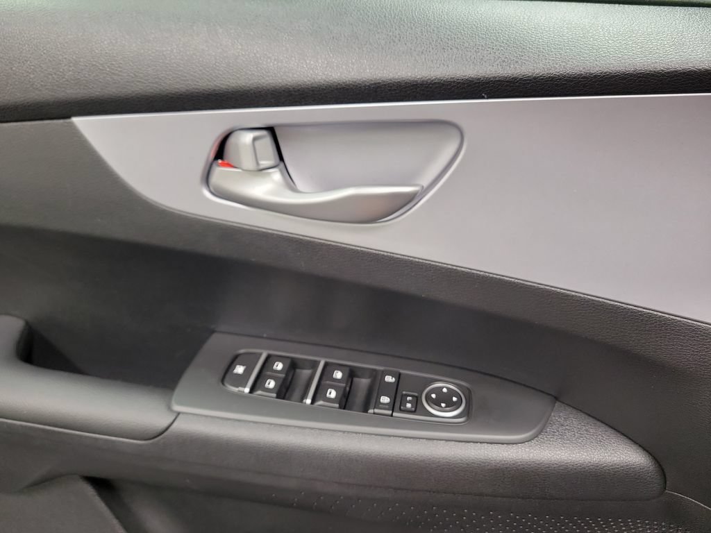 Used 2024 Kia Forte LX FWD image 18