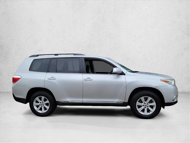 Used 2012 Toyota Highlander 4WD w/ Tech Pkg image 4