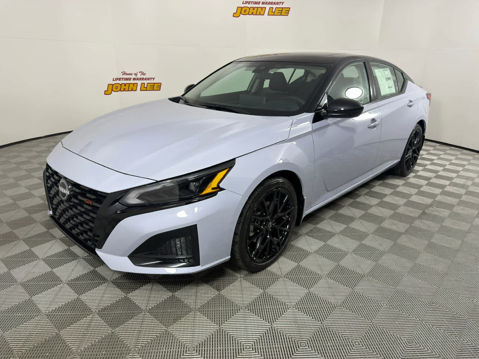 New 2026 Nissan Altima 2.5 SR w/ SR Midnight Edition Package image 1