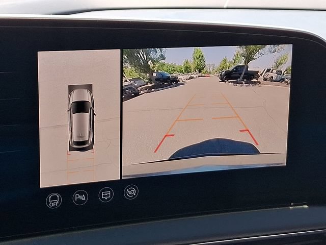 Certified 2025 Cadillac Optiq Sport 2 w/ LPO, Floor Liner Package AWD/4WD image 17