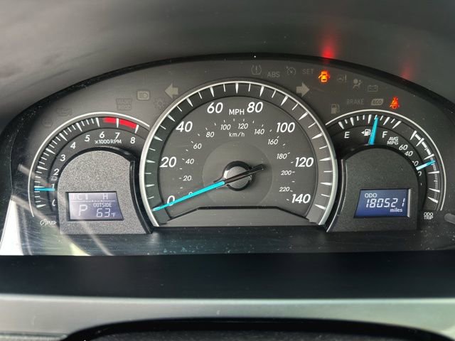 Used 2014 Toyota Camry LE FWD image 17