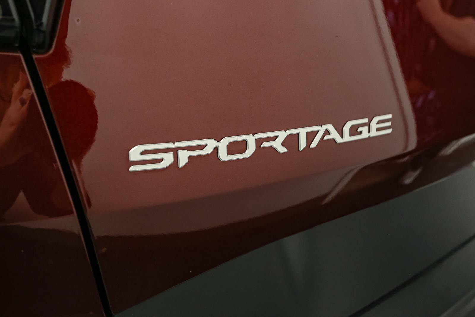 Used 2023 Kia Sportage X-Line AWD/4WD image 10