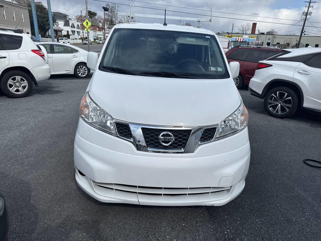 Used 2017 Nissan NV200 SV w/ Technology Package image 2