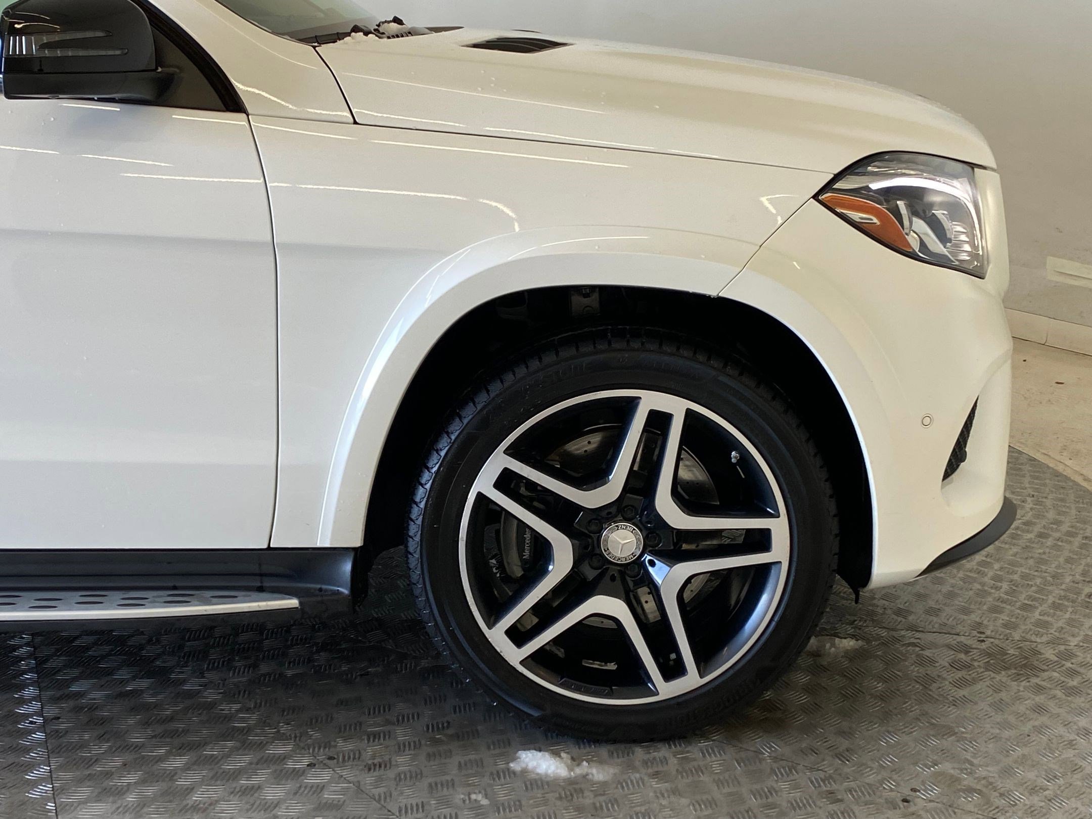 Used 2017 Mercedes-Benz GLS 550 4MATIC image 11