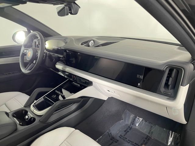 New 2026 Porsche Cayenne E-Hybrid Coupe image 25