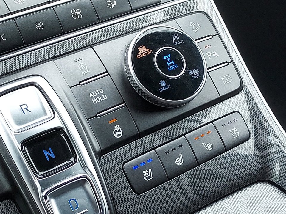 Used 2022 Hyundai Santa Fe Calligraphy image 26