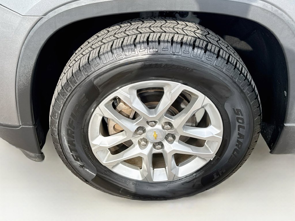 Used 2019 Chevrolet Traverse LS w/ LPO, Floor Liner Package FWD image 39