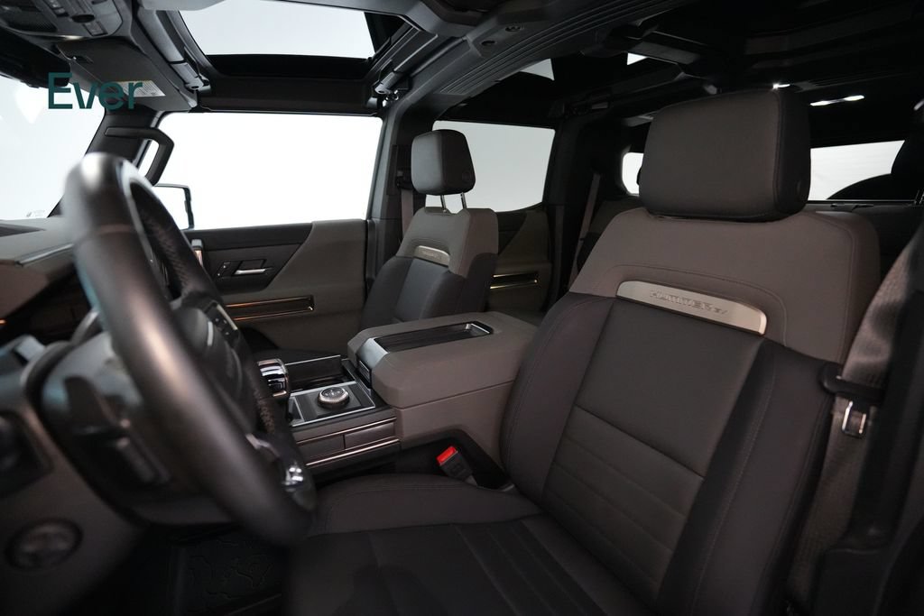 Used 2025 GMC Hummer EV 2X w/ LPO, Cargo Utility Package AWD/4WD image 4