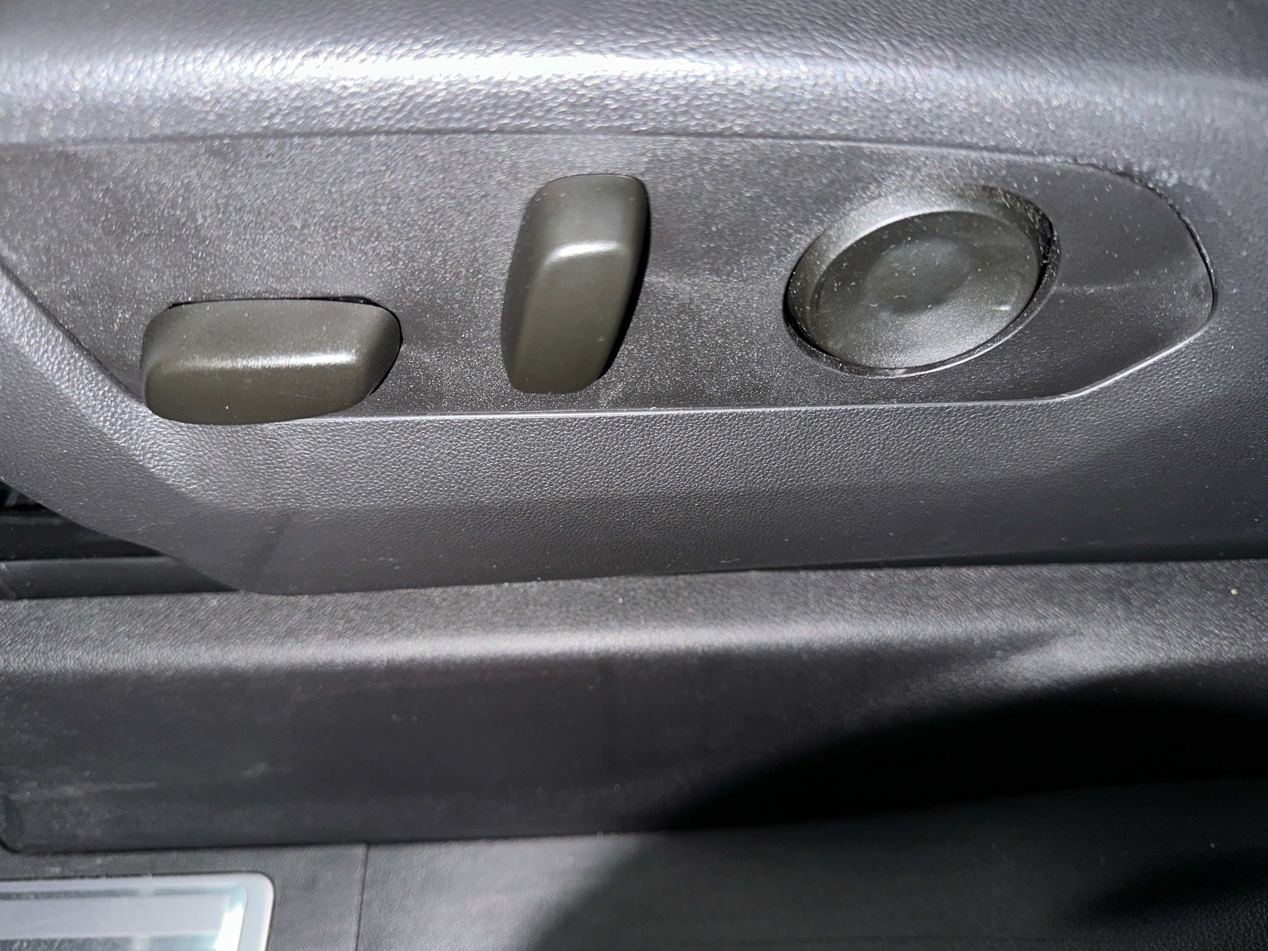 Used 2025 GMC Sierra 1500 SLT image 23