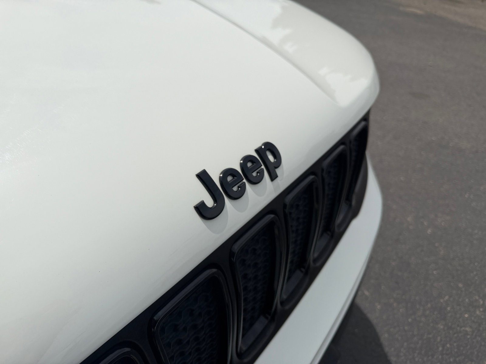 Used 2023 Jeep Renegade Altitude AWD/4WD image 23