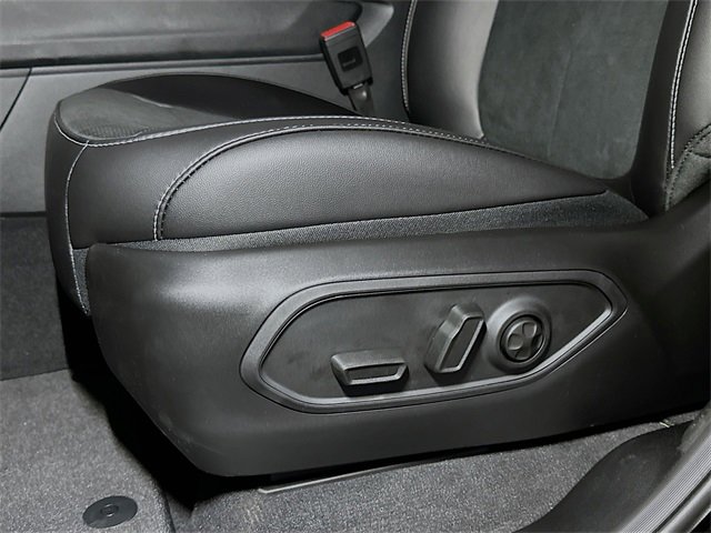 New 2025 Jeep Grand Cherokee L Altitude image 13