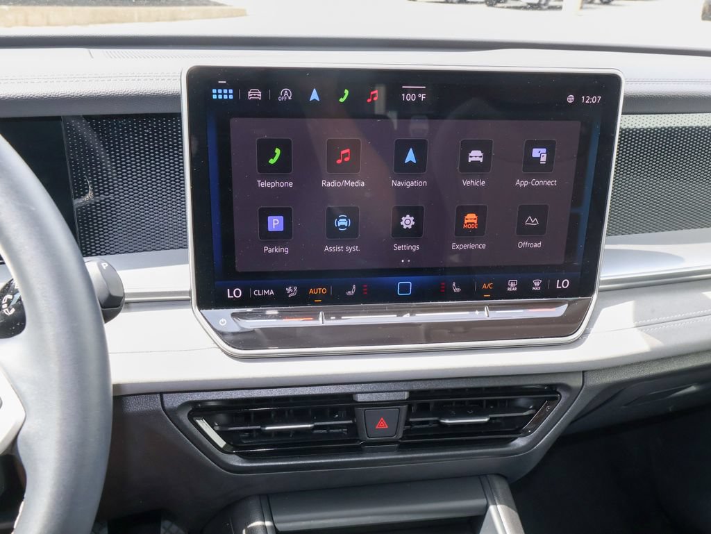 Certified 2025 Volkswagen Tiguan SE w/ Panoramic Sunroof Package AWD/4WD image 20