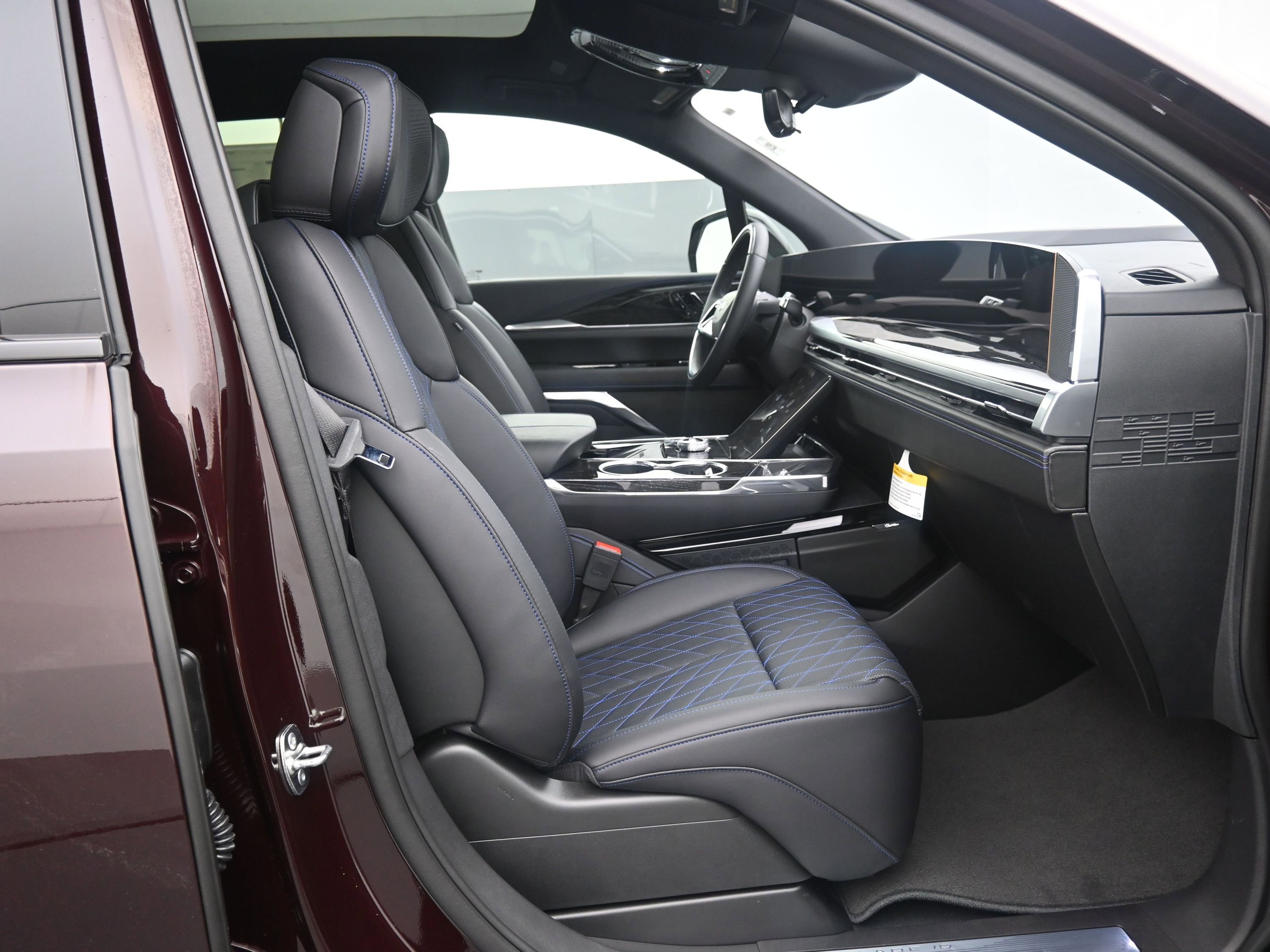 New 2026 Cadillac Escalade IQ Luxury 1 w/ LPO, Floor Liner Package image 13