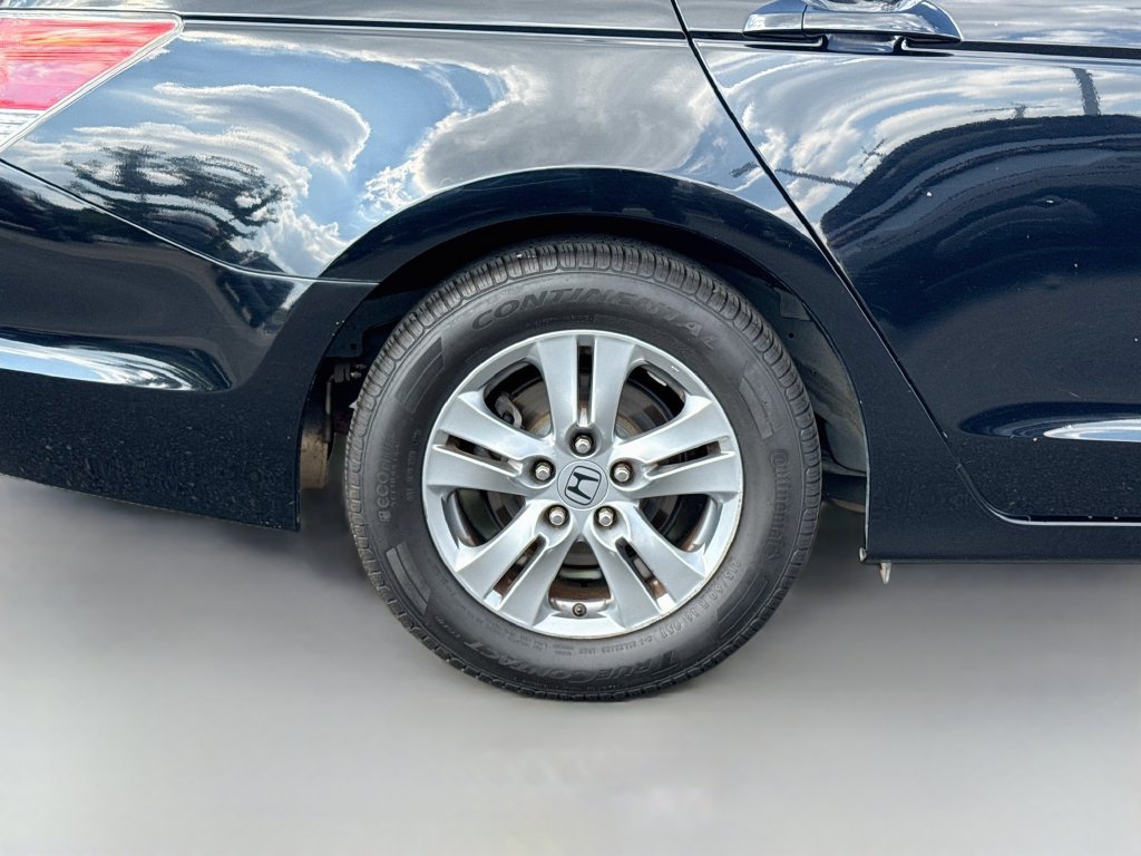 Used 2011 Honda Accord SE image 25