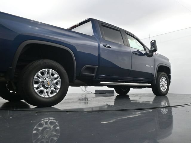 Used 2022 Chevrolet Silverado 2500 LT w/ Convenience Package AWD/4WD image 42