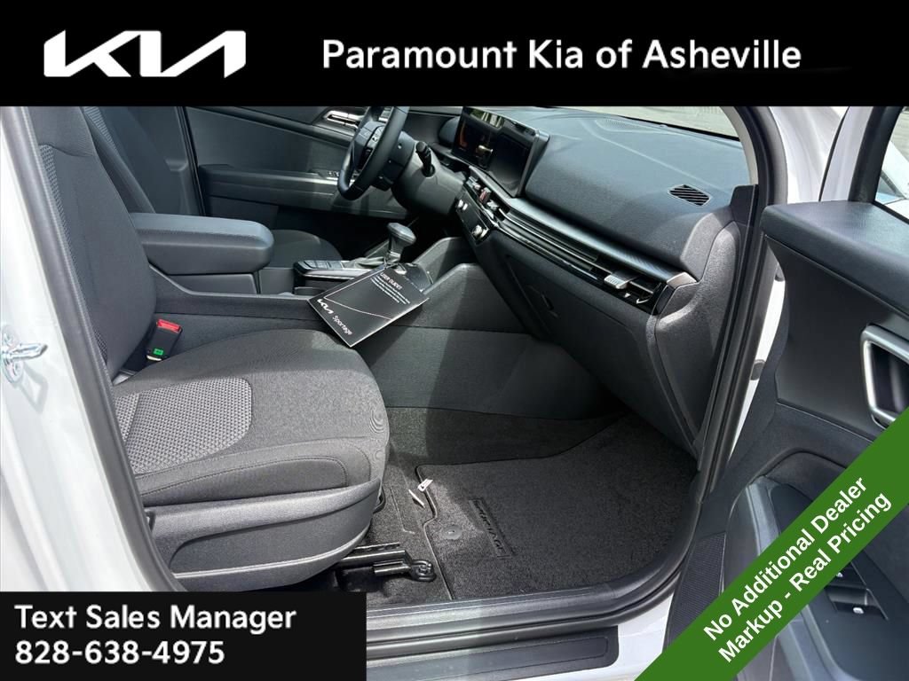 New 2026 Kia Sportage LX w/ LX Convenience Package AWD/4WD image 19