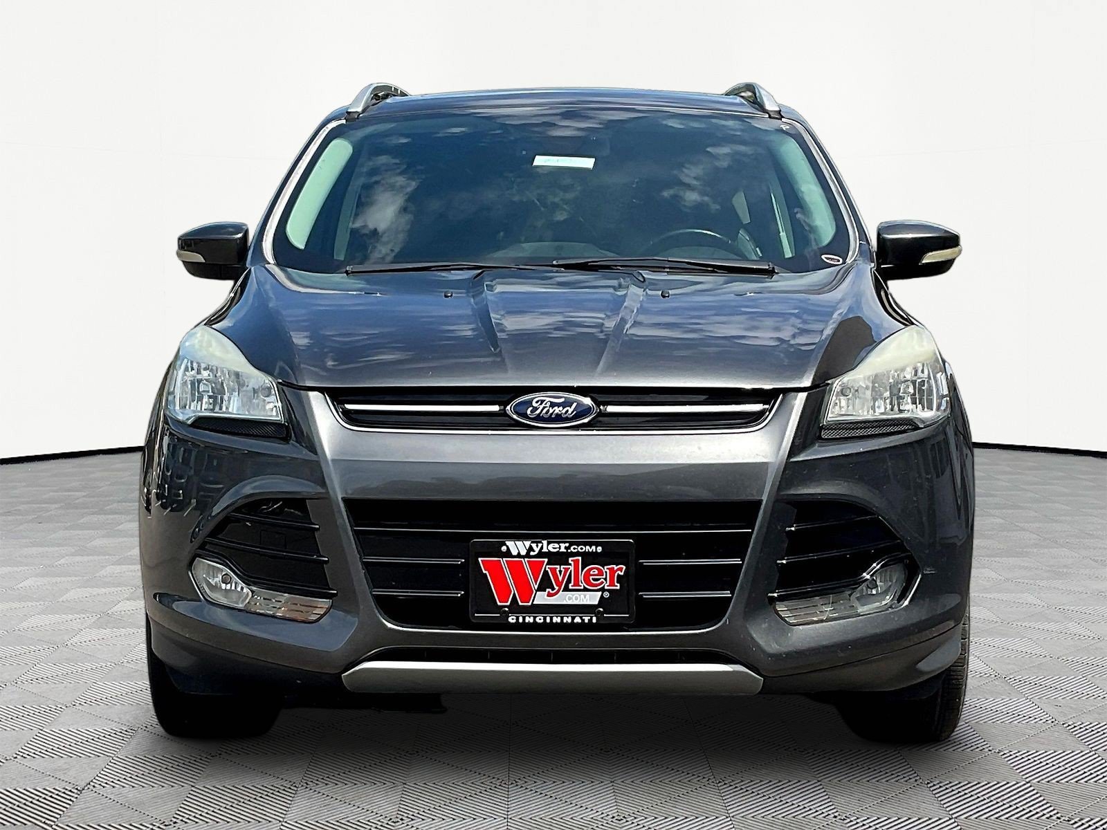 Used 2015 Ford Escape Titanium FWD image 2