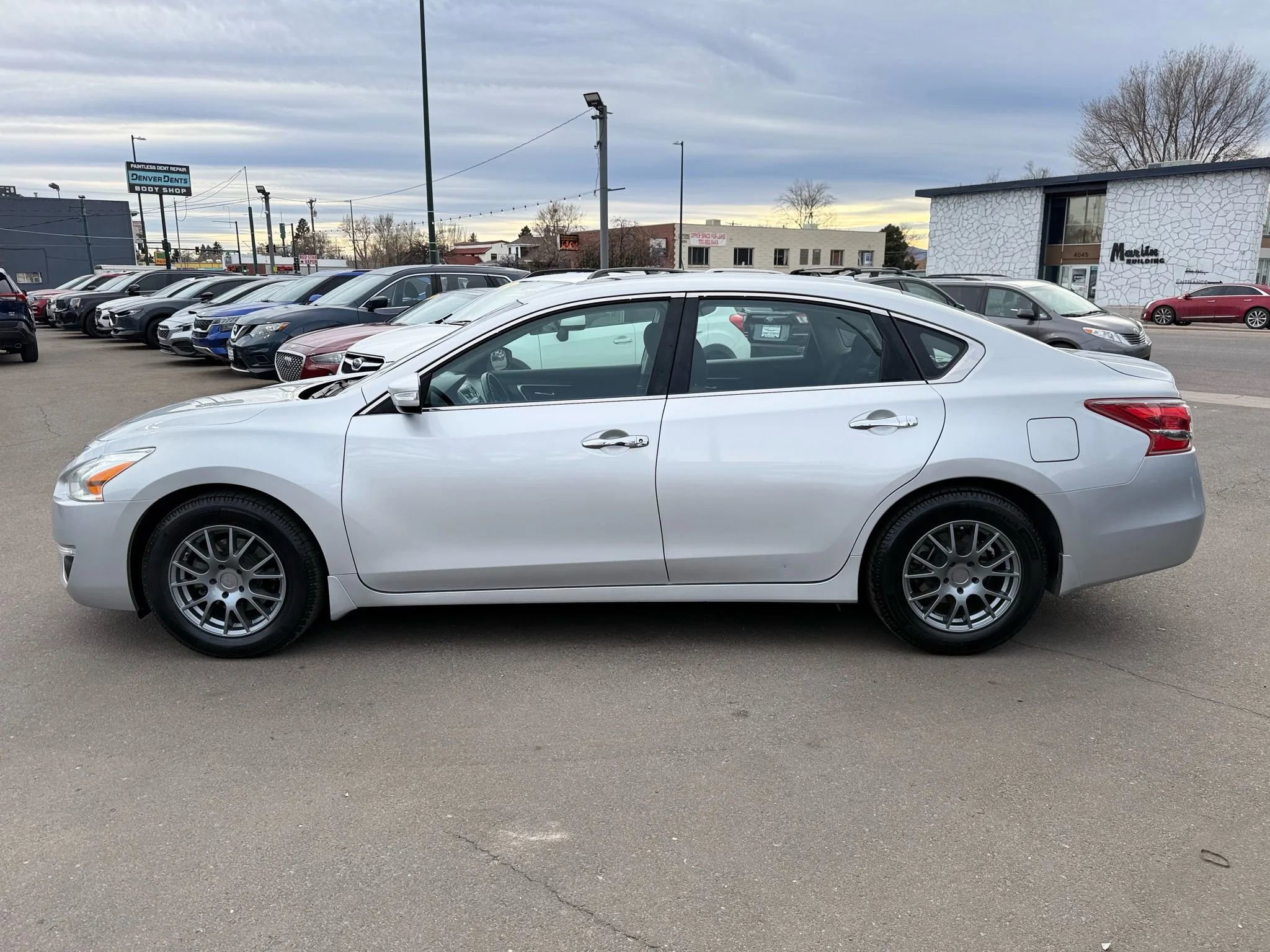 Used 2013 Nissan Altima 3.5 SV w/ Navigation Pkg image 6
