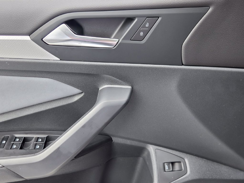 New 2027 Volkswagen Jetta SE FWD image 13