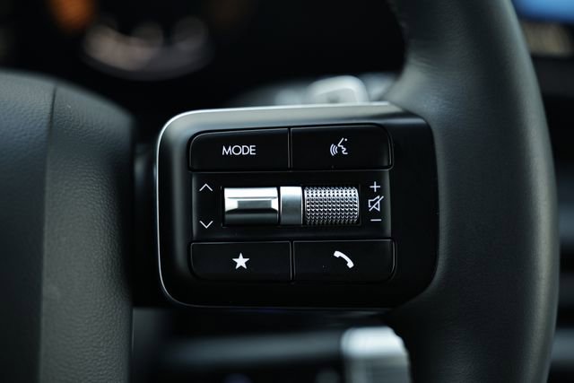 Used 2024 Hyundai Santa Fe SE image 32