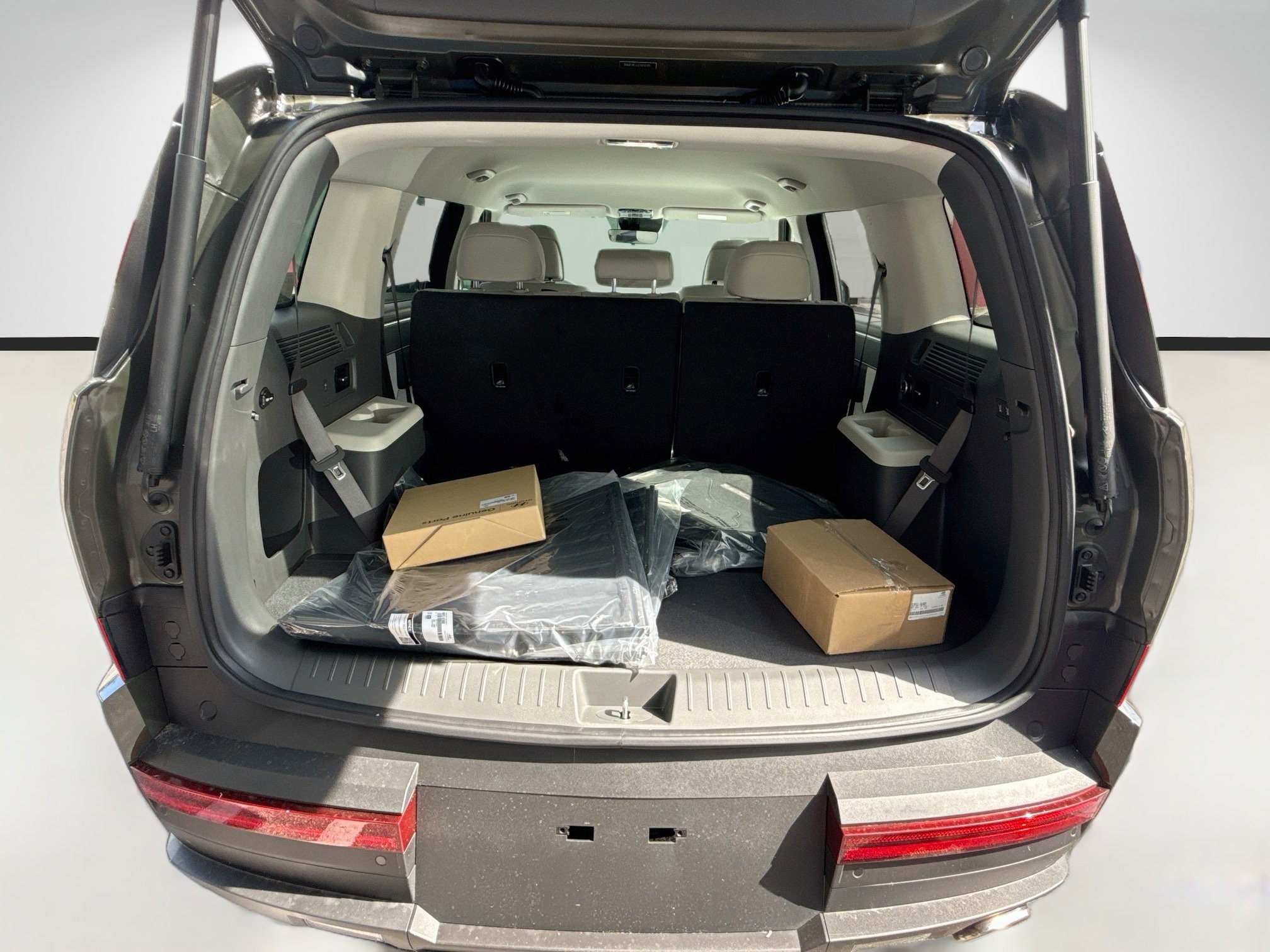New 2026 Hyundai Santa Fe SEL w/ Tow & Go Package FWD image 18