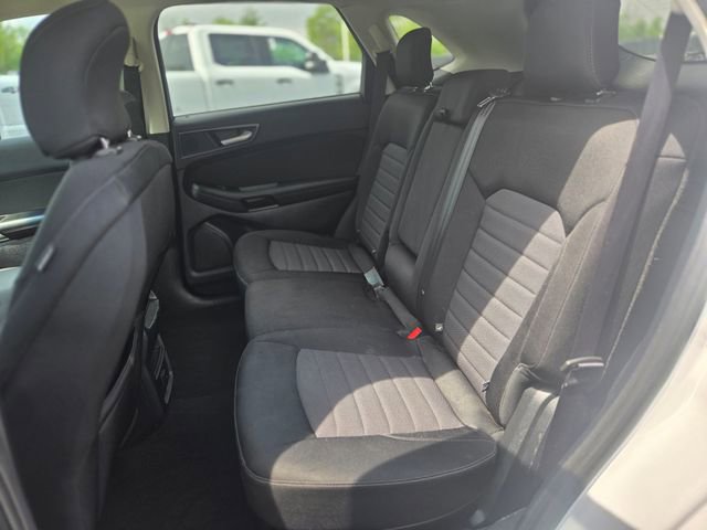 Used 2019 Ford Edge SE FWD image 17