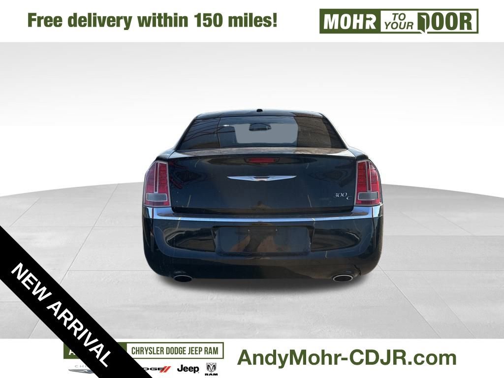 Used 2013 Chrysler 300 C image 6