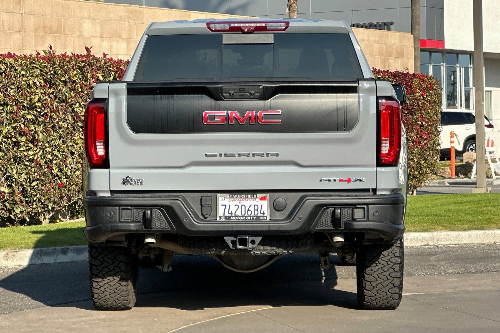 Certified 2024 GMC Sierra 1500 AT4X w/ AT4X AEV Edition image 5