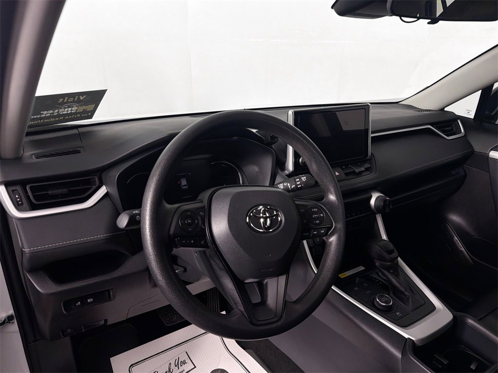 Used 2025 Toyota RAV4 Woodland Edition image 9