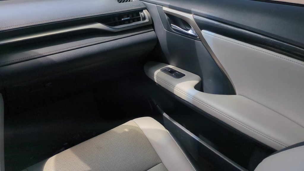 Used 2018 Lexus RX 350 FWD w/ Accessory Package image 13