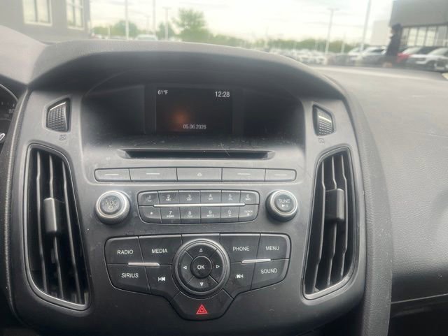 Used 2017 Ford Focus SE FWD image 24