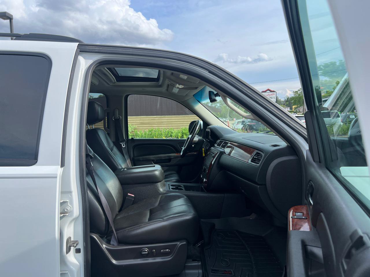 Used 2012 Chevrolet Tahoe LT AWD/4WD image 37