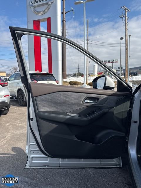 Certified 2023 Nissan Rogue SV image 9