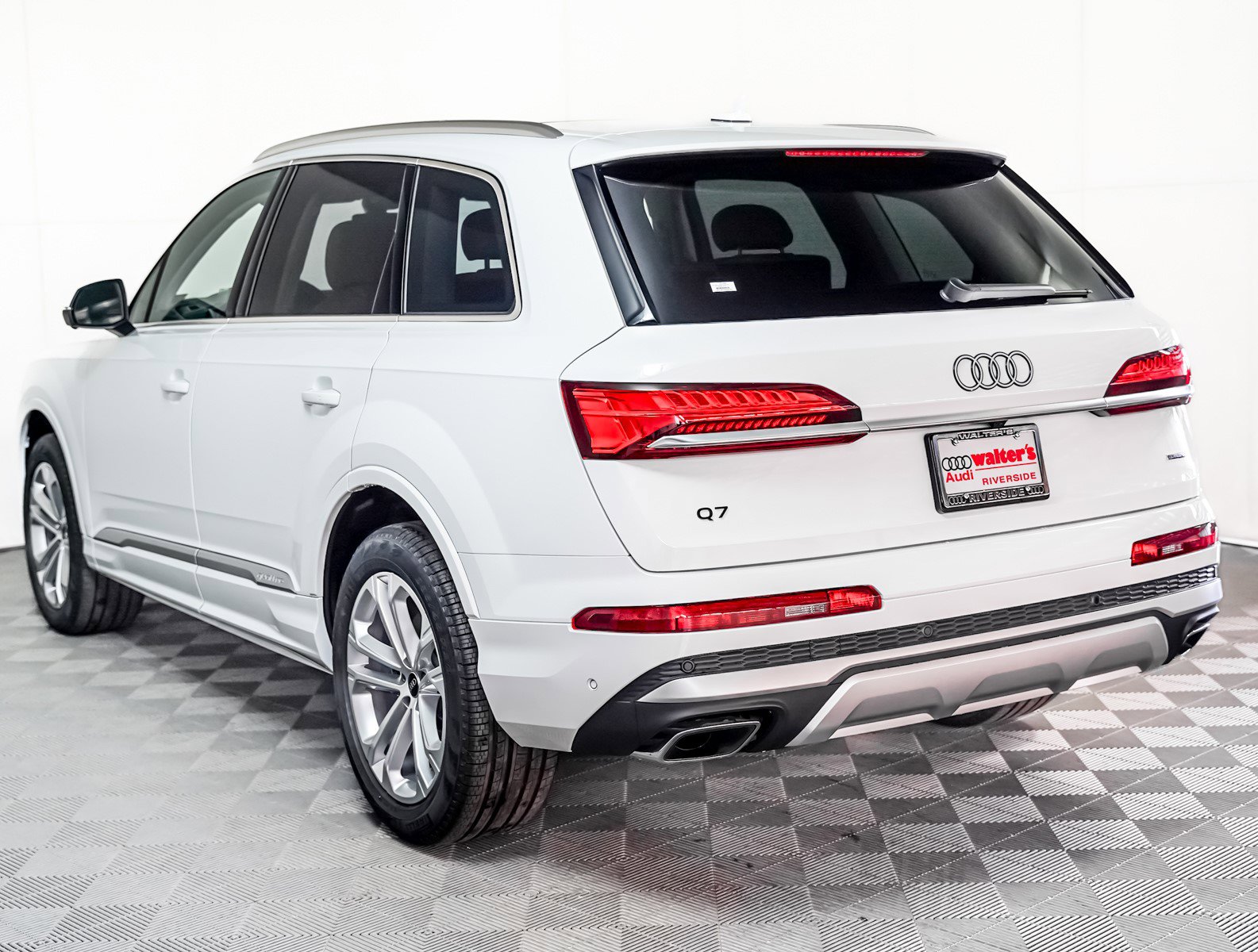 New 2025 Audi Q7 2.0T Premium Plus image 2